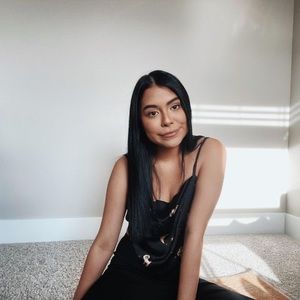 Meet your Posher, Vanessa